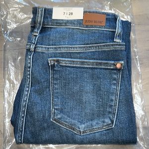 Judy Blue Jean Midrise Handsand Skinny Jean size 7 / 28